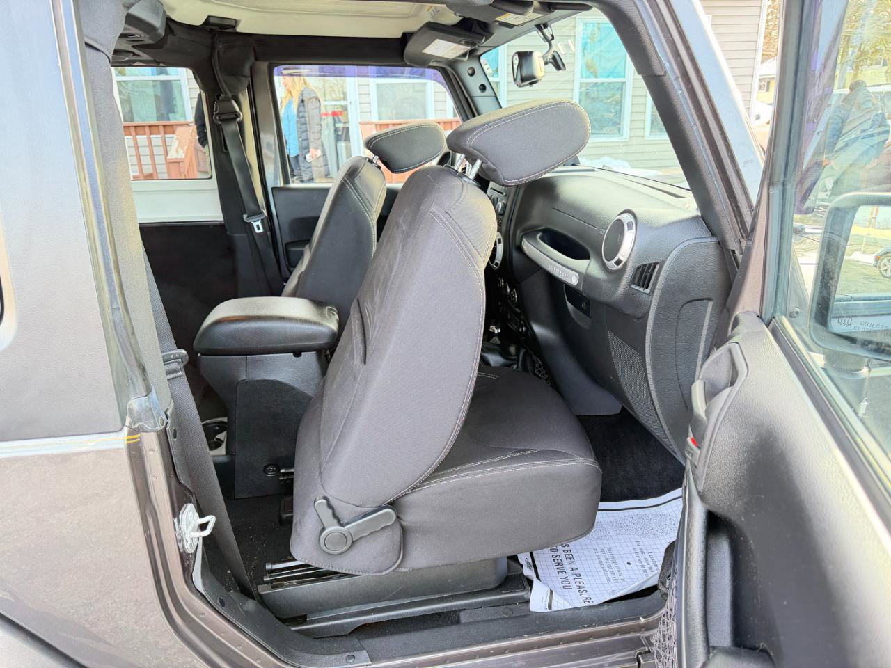 Used 2014 Jeep Wrangler Sahara w/ Connectivity Group AWD/4WD image 39