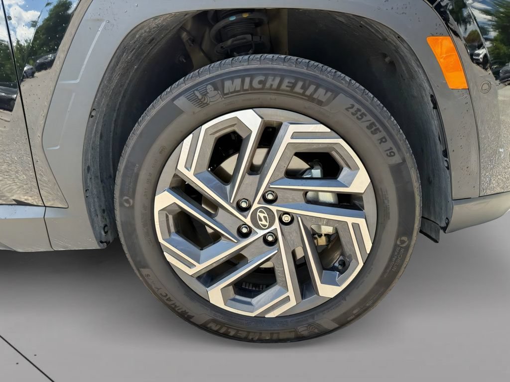 Used 2025 Hyundai Tucson Limited AWD/4WD image 7