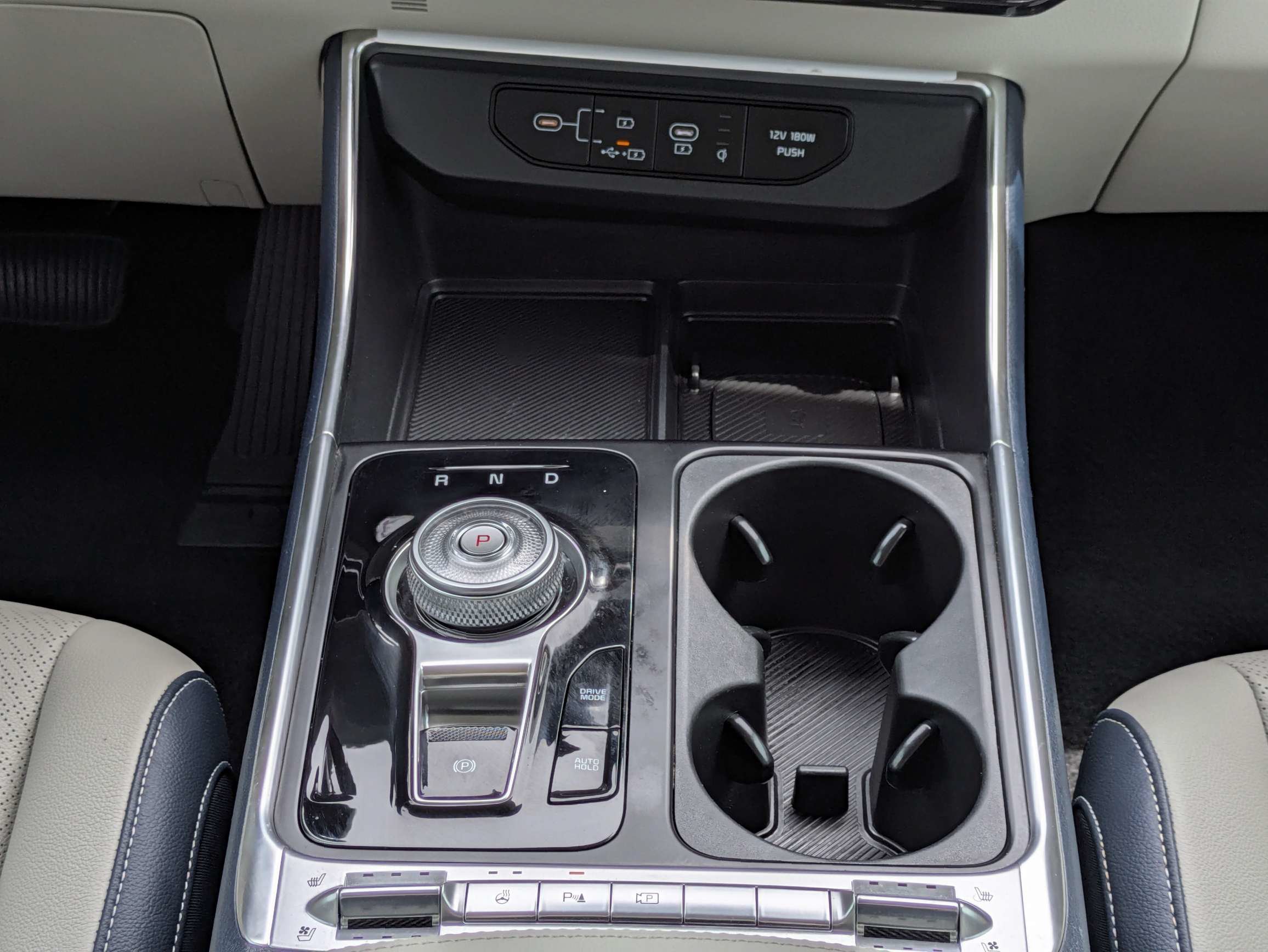 Certified 2026 Kia Carnival SX Prestige FWD image 25