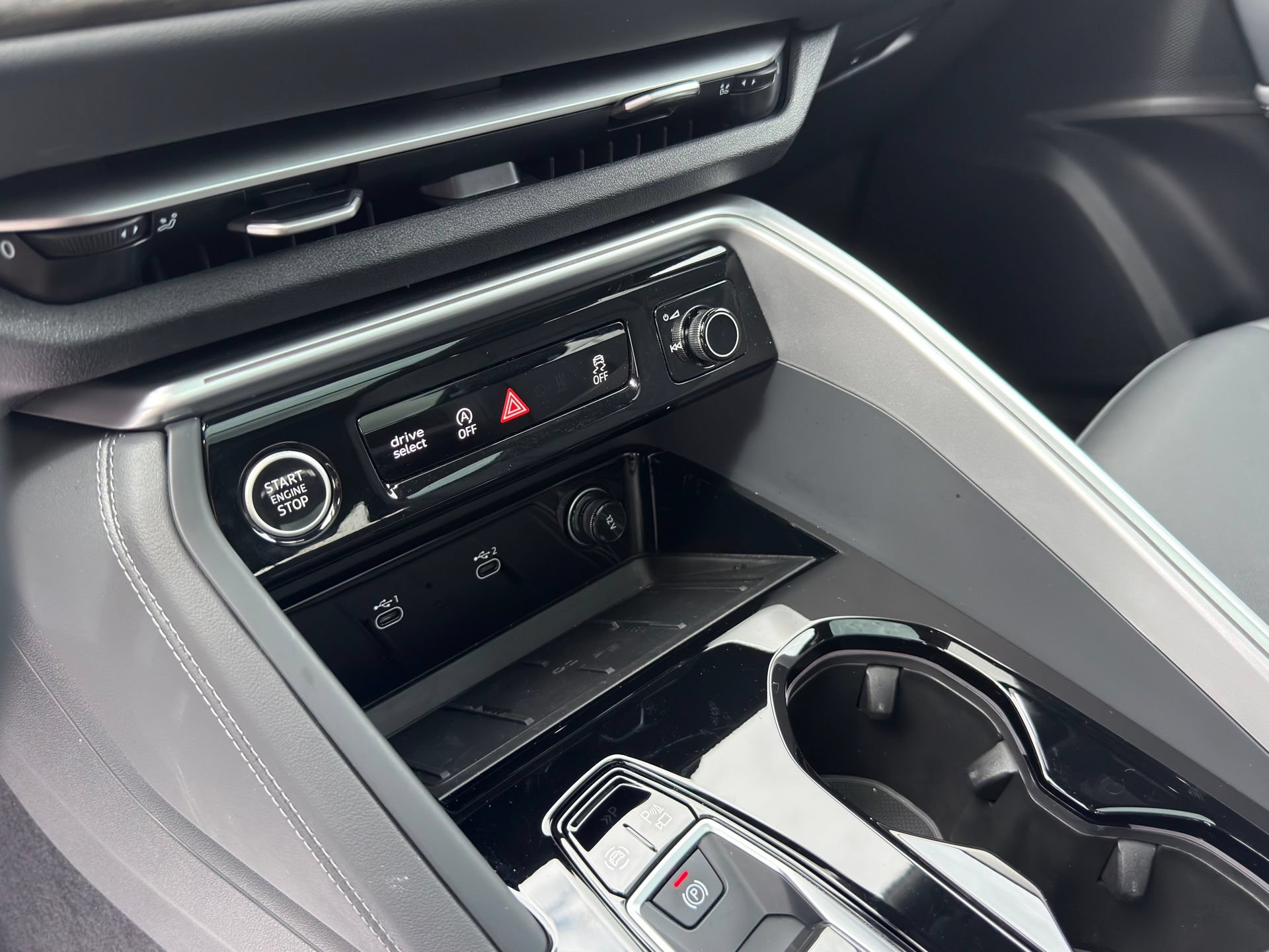 Certified 2025 Audi Q5 Premium Plus w/ Premium Plus AWD/4WD image 14