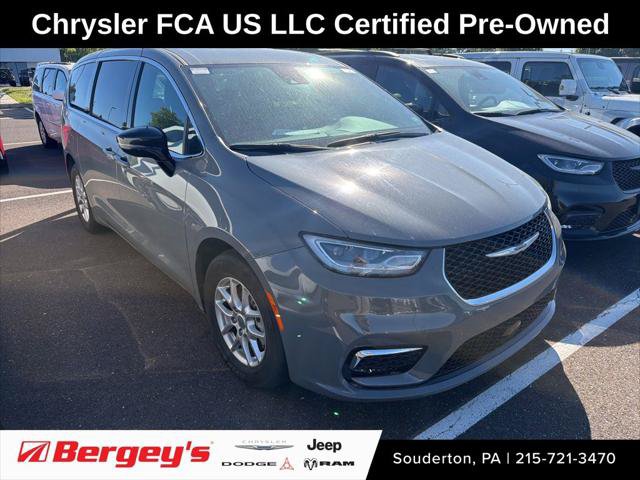 Certified 2025 Chrysler Pacifica Select