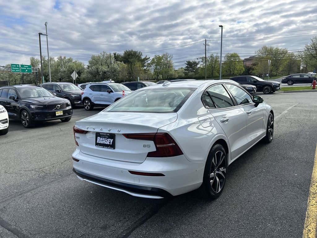 Certified 2025 Volvo S60 B5 Plus FWD image 8