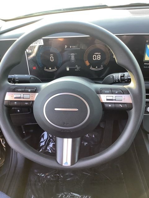 Certified 2025 Hyundai Tucson SE image 29