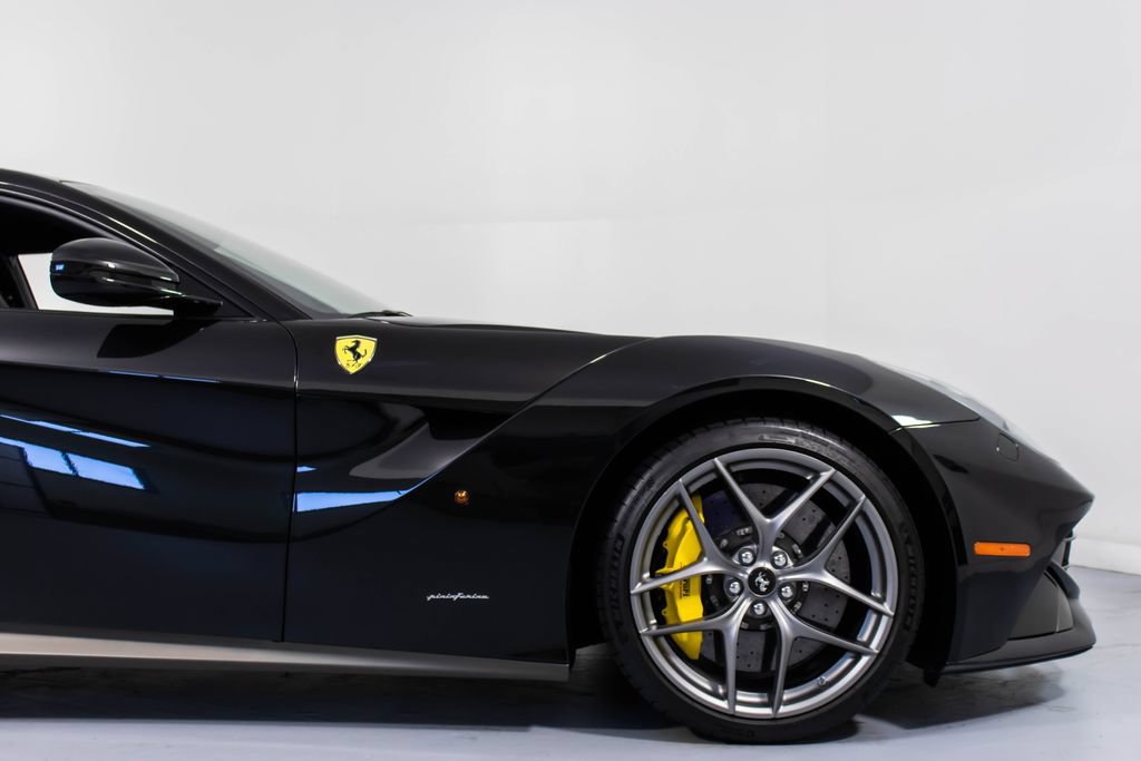 Used 2014 Ferrari F12 Berlinetta RWD image 16