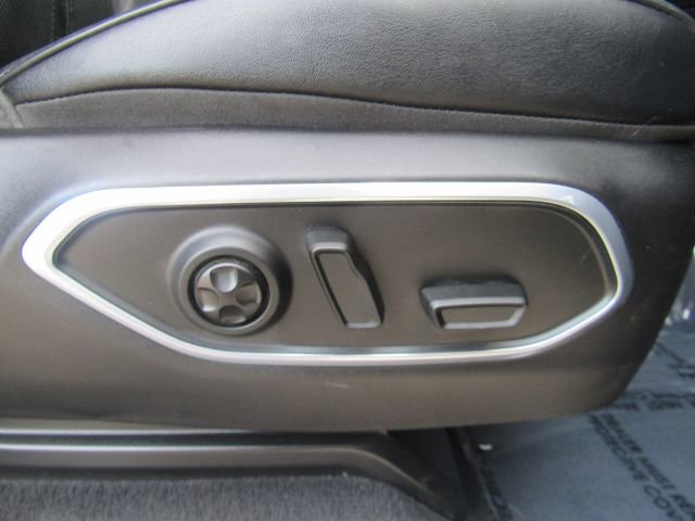 Used 2024 Jeep Wagoneer Series II w/ Flexible Seating Group image 20