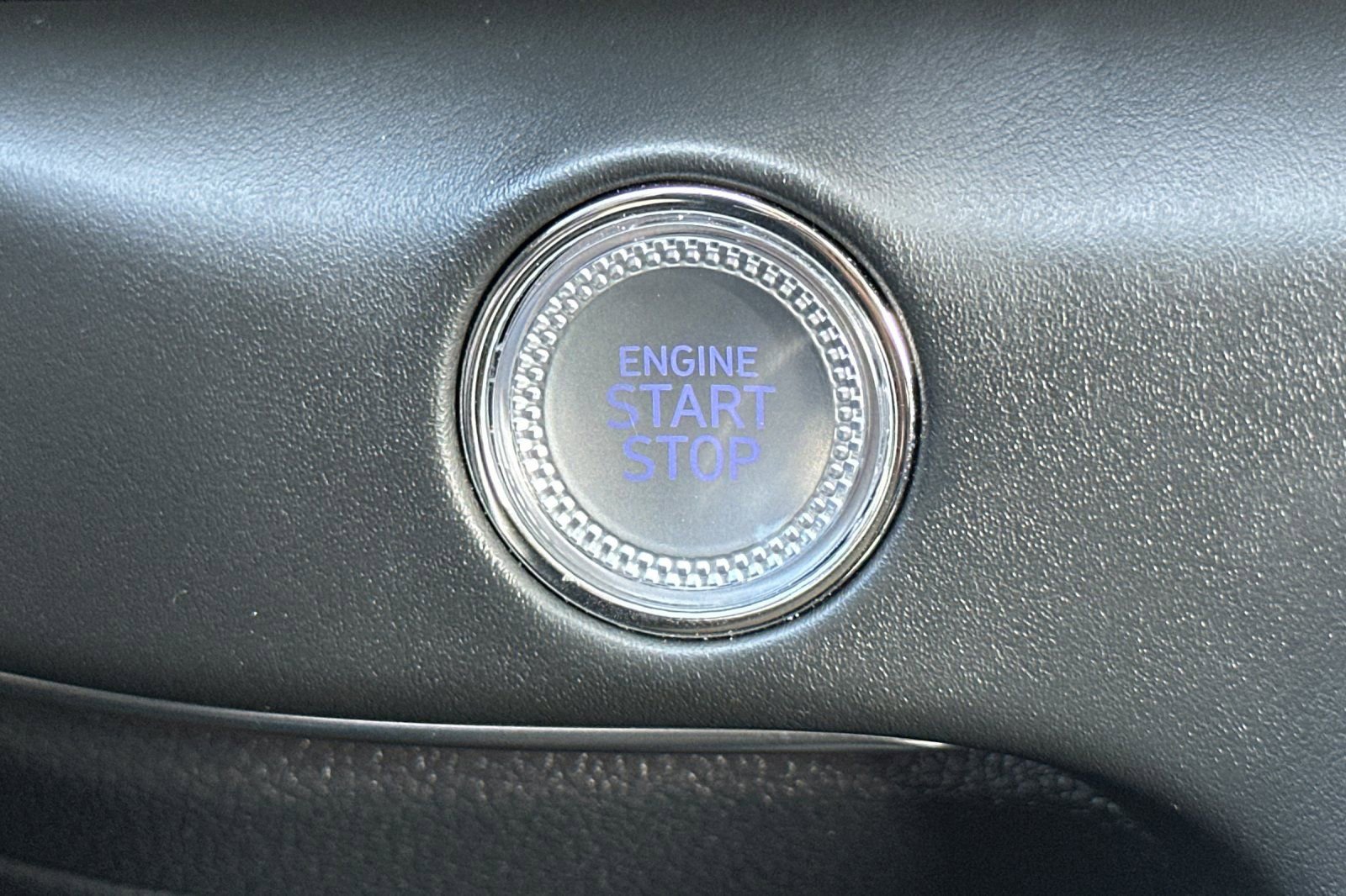 Used 2025 Genesis GV80 2.5T Standard AWD/4WD image 28