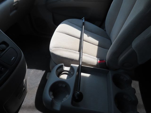 Used 2008 Kia Sedona LX FWD image 29