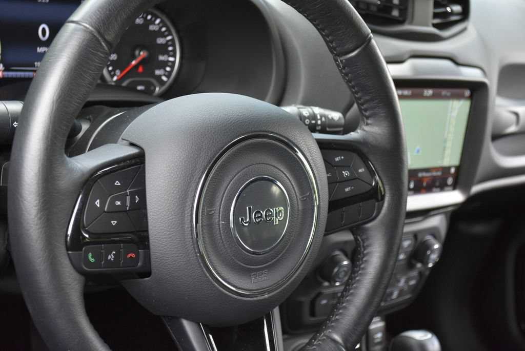 Used 2022 Jeep Renegade Altitude w/ Convenience Group AWD/4WD image 10