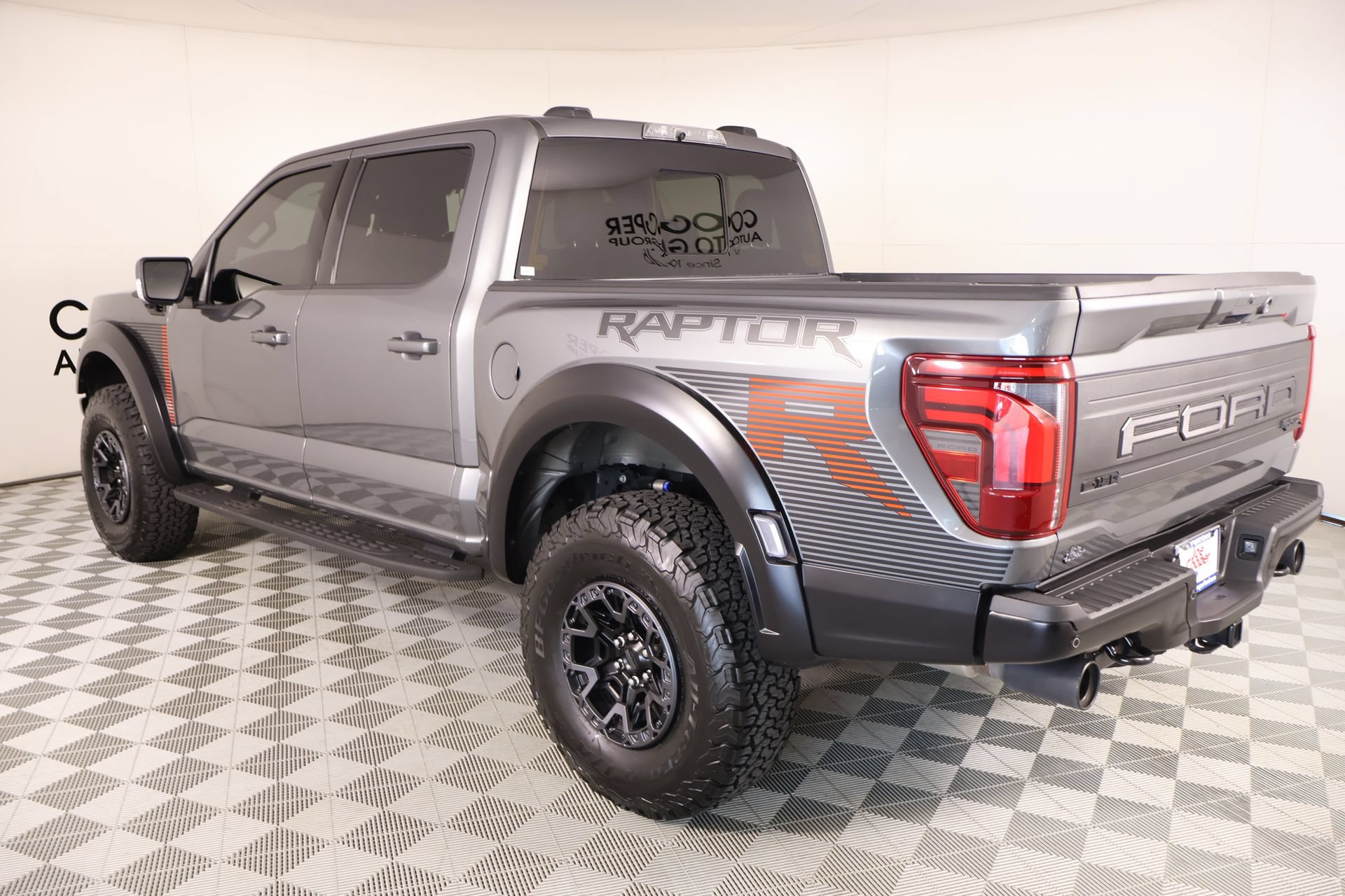 Used 2025 Ford F150 Raptor w/ Equipment Group 803A Raptor R AWD/4WD image 25