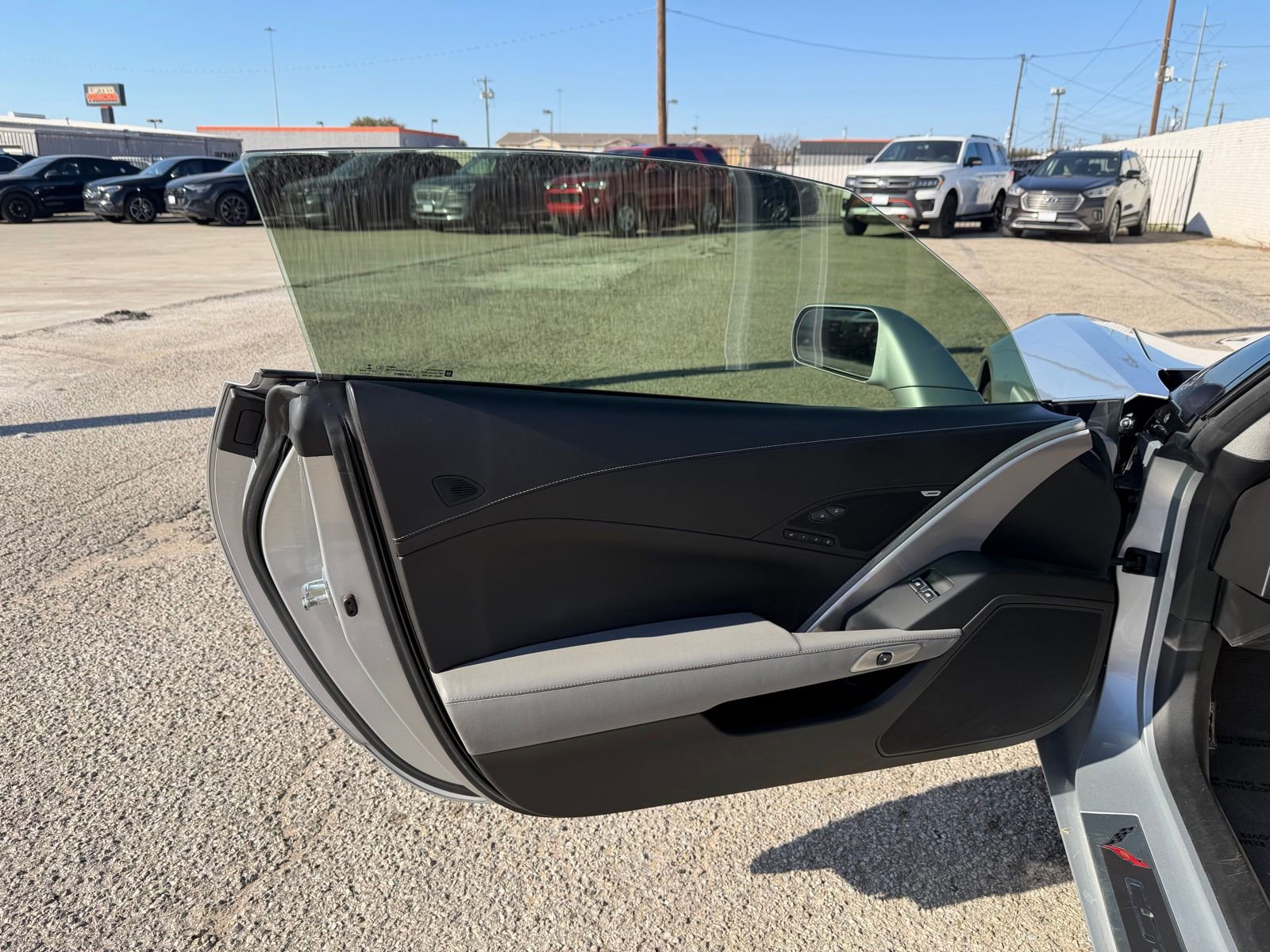 Used 2019 Chevrolet Corvette Stingray Coupe w/ 3LT Preferred Equipment Group image 19