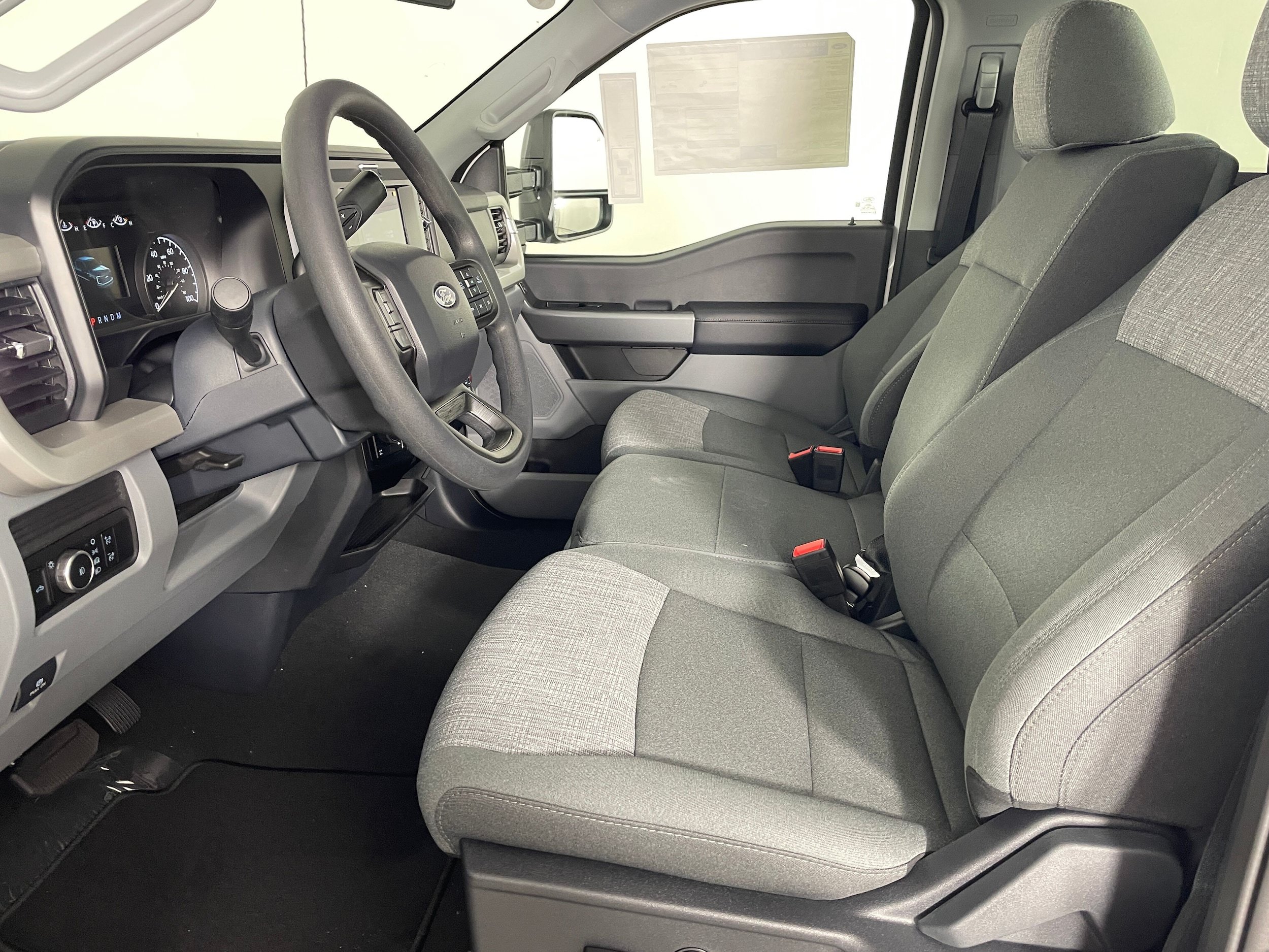 New 2027 Ford F250 XLT w/ FX4 Off-Road Package AWD/4WD image 2