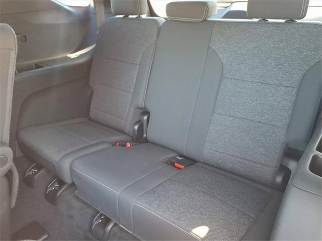 Used 2024 Chevrolet Traverse LT image 9