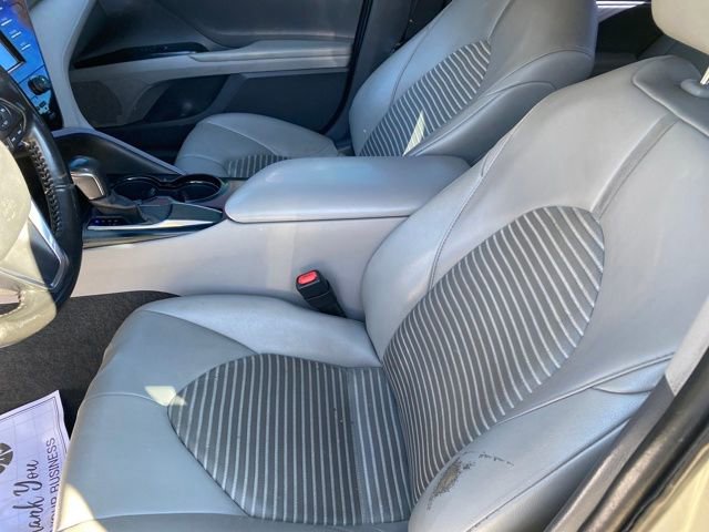 Used 2020 Toyota Camry SE image 12