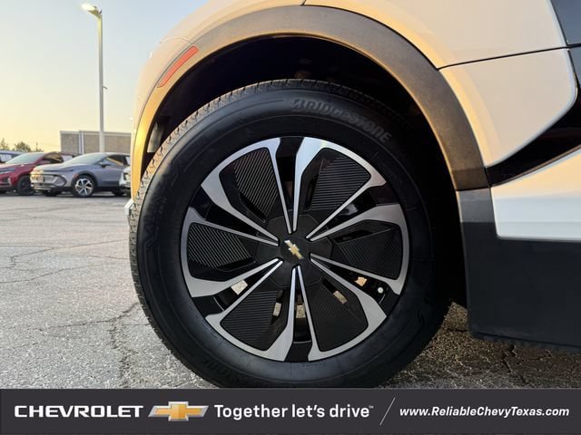 Used 2024 Chevrolet Blazer EV LT AWD/4WD image 10