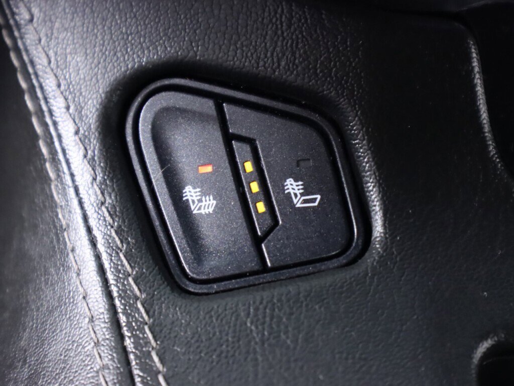 Used 2020 Chevrolet Tahoe LT AWD/4WD image 23