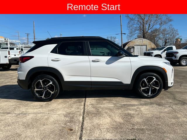 Used 2021 Chevrolet TrailBlazer RS w/ Sun and Liftgate Package image 9