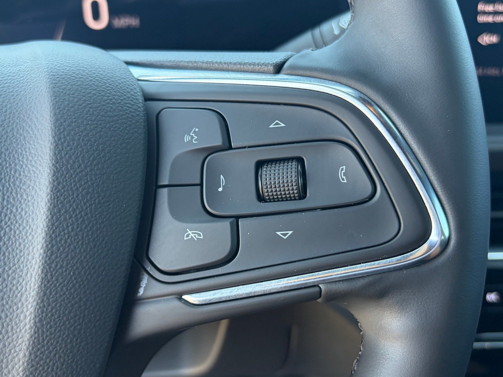 Used 2025 Buick Envista Avenir FWD image 24