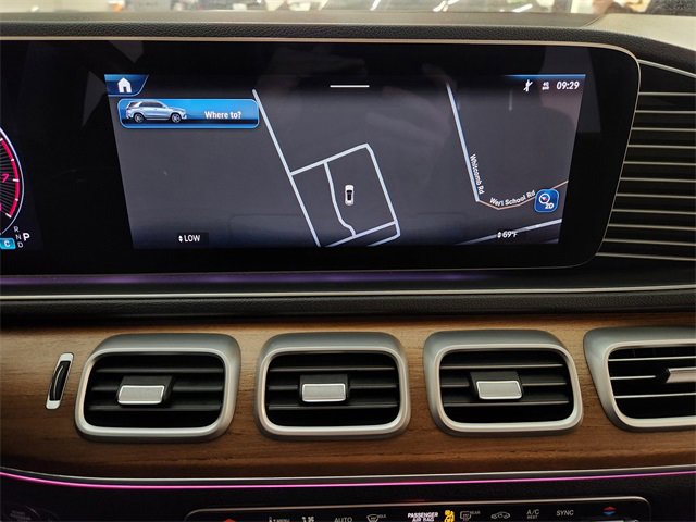 Used 2024 Mercedes-Benz GLE 350 4MATIC w/ Winter Package image 17