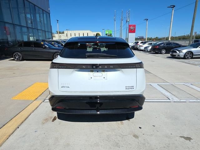 Used 2023 Nissan Ariya AWD image 6