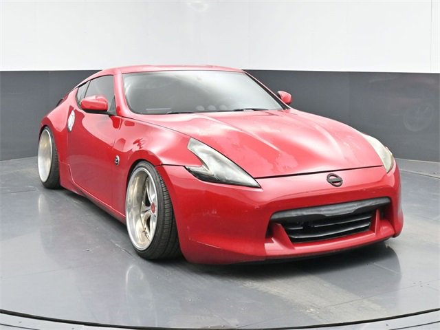 Used 2009 Nissan 370Z Touring image 2