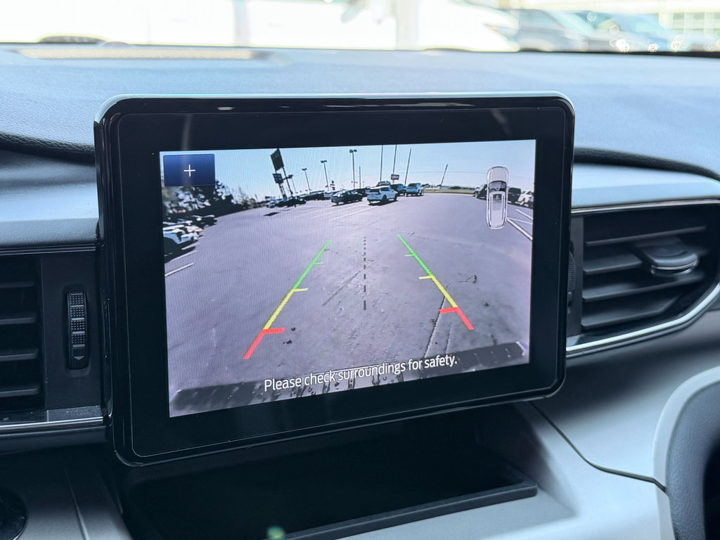 Used 2021 Ford Explorer XLT w/ Equipment Group 202A image 16