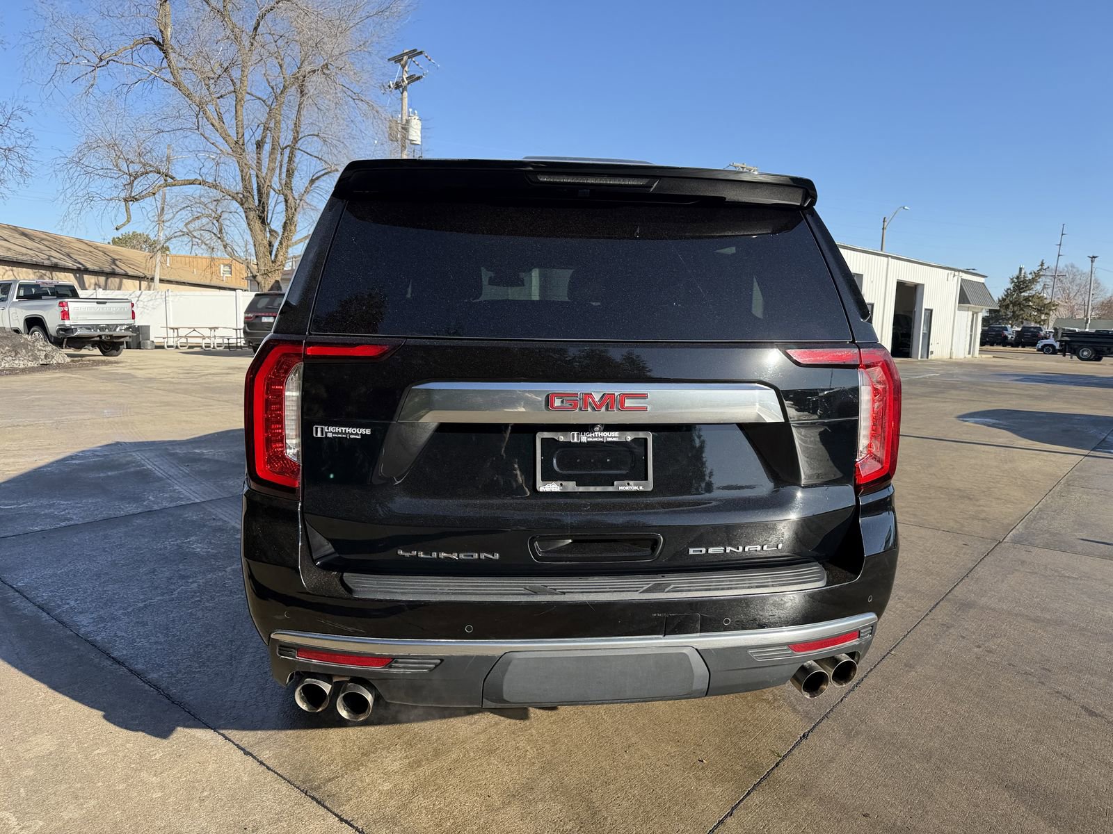 Used 2024 GMC Yukon XL Denali image 30