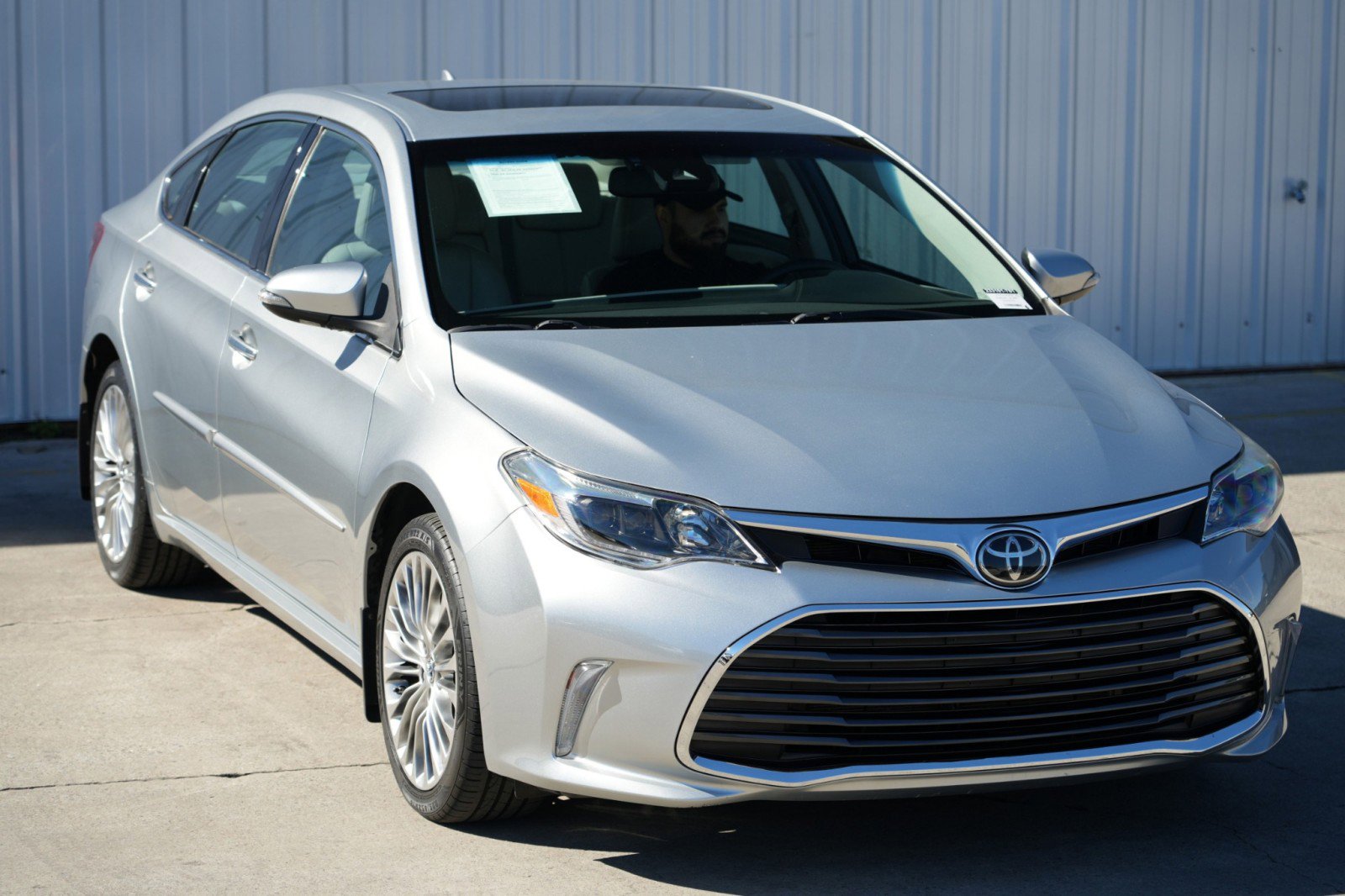 Used 2016 Toyota Avalon Limited w/ Toyota Safety Sense Package image 51