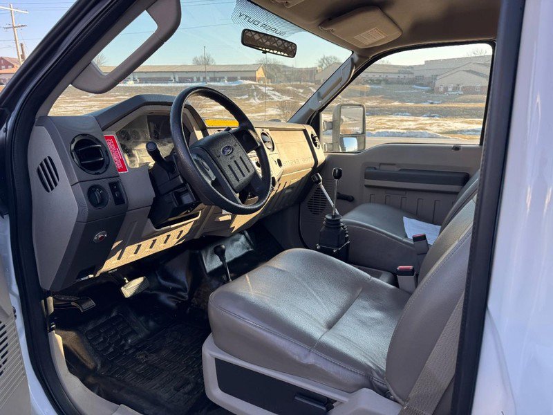 Used 2008 Ford F350 XL image 9