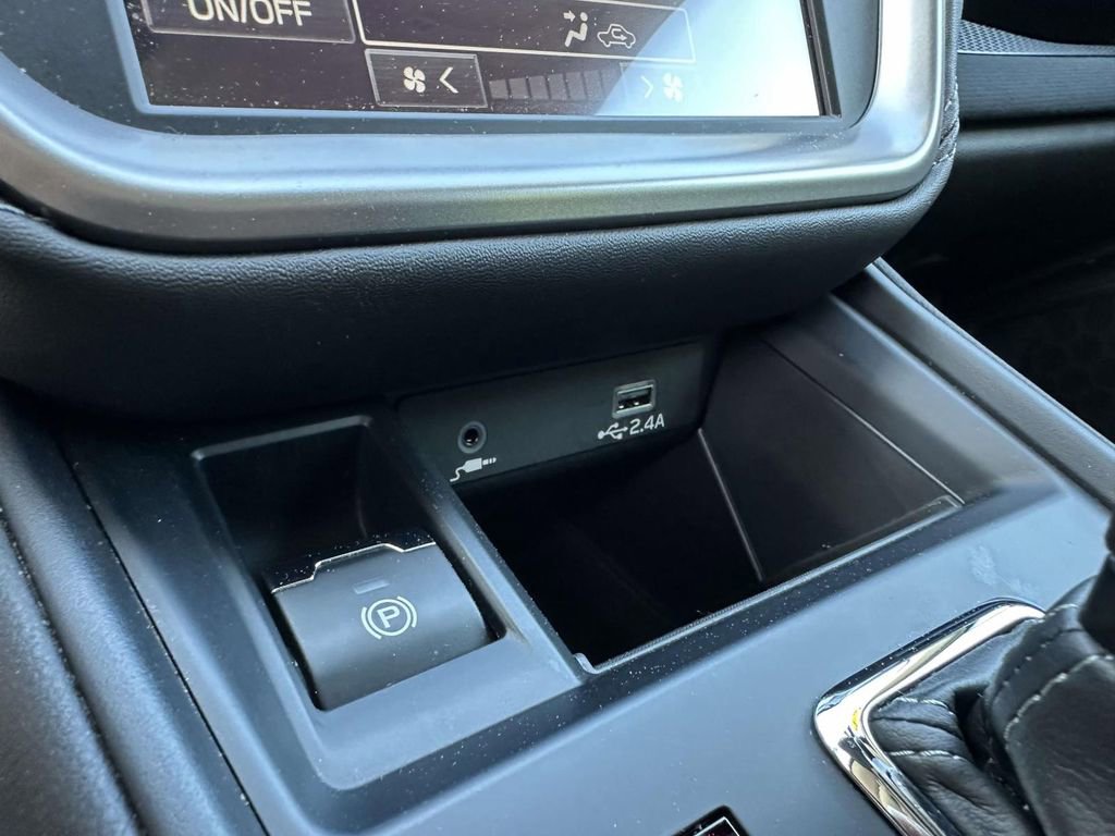 Certified 2025 Subaru Outback AWD/4WD image 20