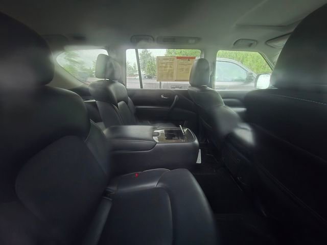 Used 2024 INFINITI QX80 Luxe RWD image 8