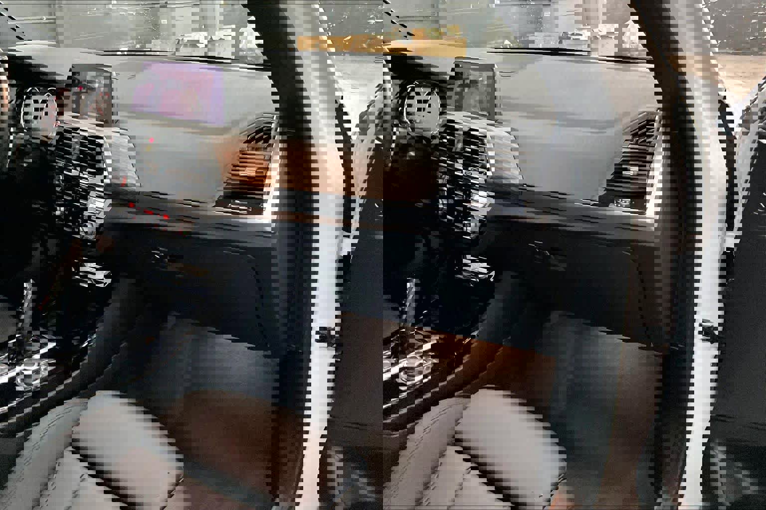 Used 2021 BMW X3 sDrive30i w/ Convenience Package image 18