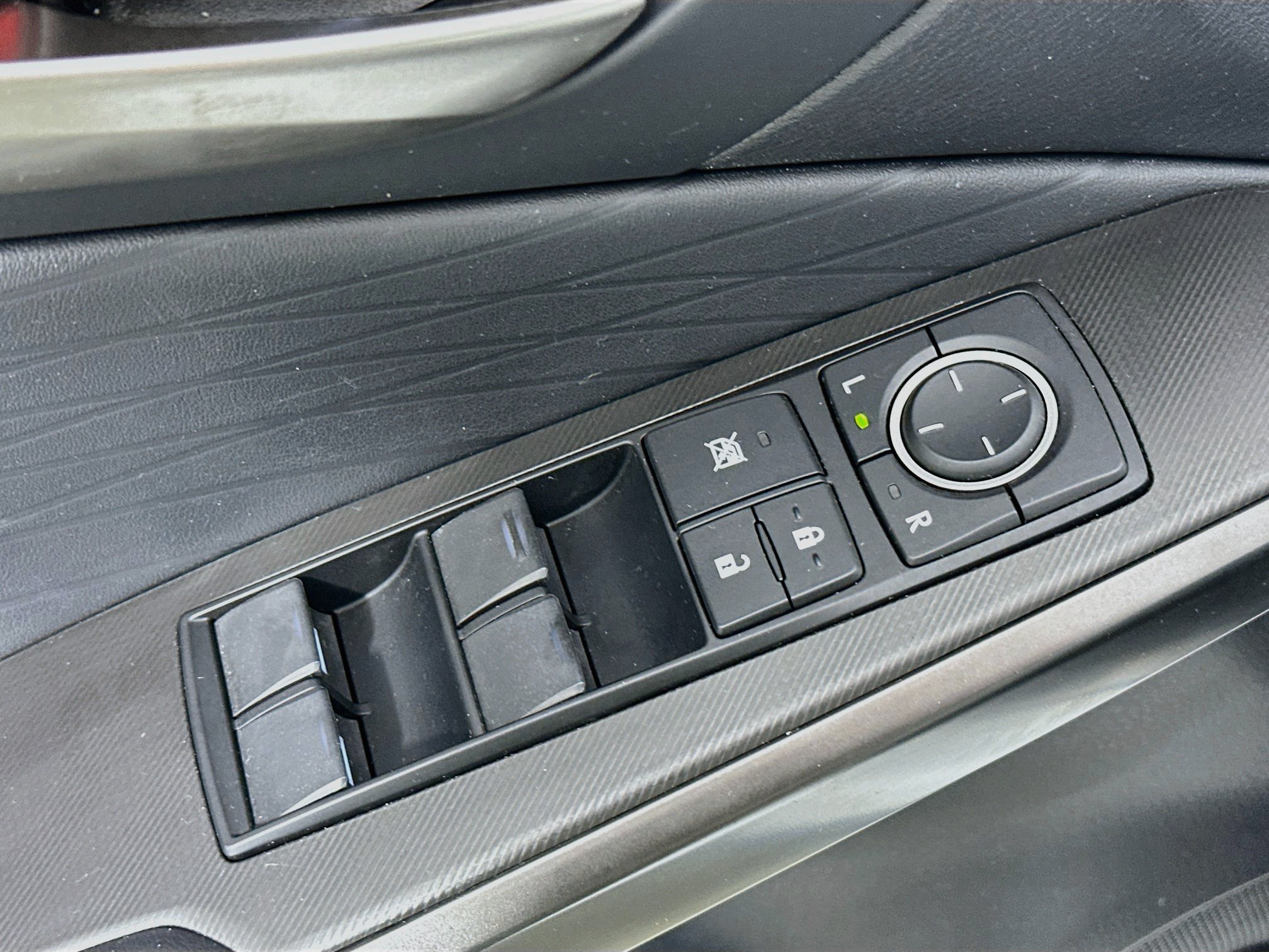 Used 2022 Lexus IS 350 F Sport RWD image 18
