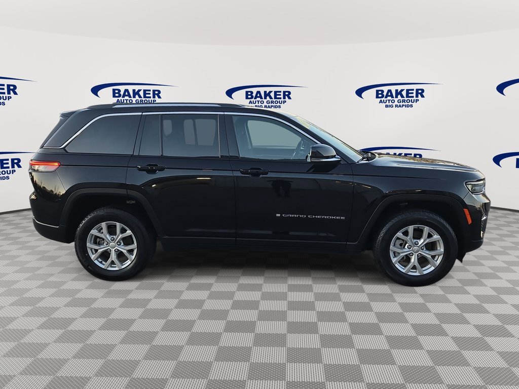 Used 2023 Jeep Grand Cherokee Limited image 8