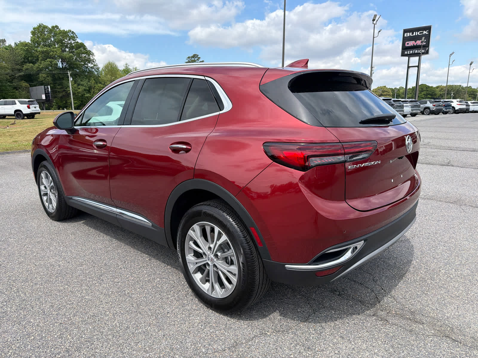Used 2022 Buick Envision Preferred FWD image 8