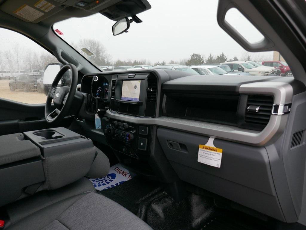 New 2026 Ford F250 XL w/ XL Off-Road Package image 15