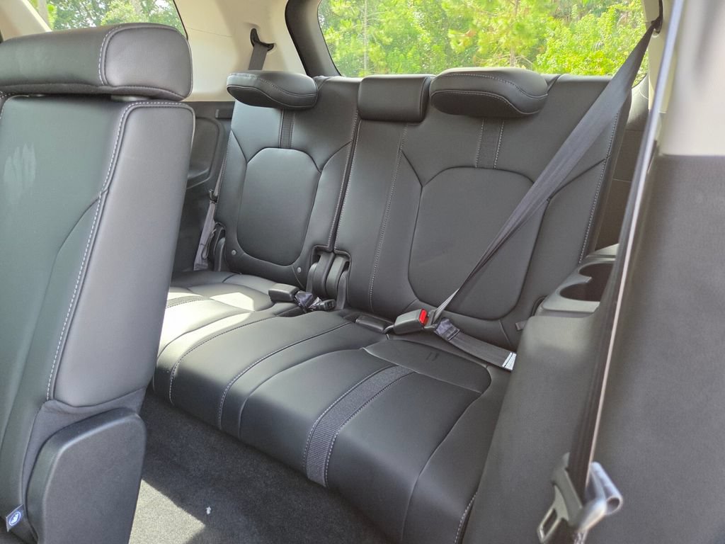 Used 2025 Honda Pilot EX-L image 22