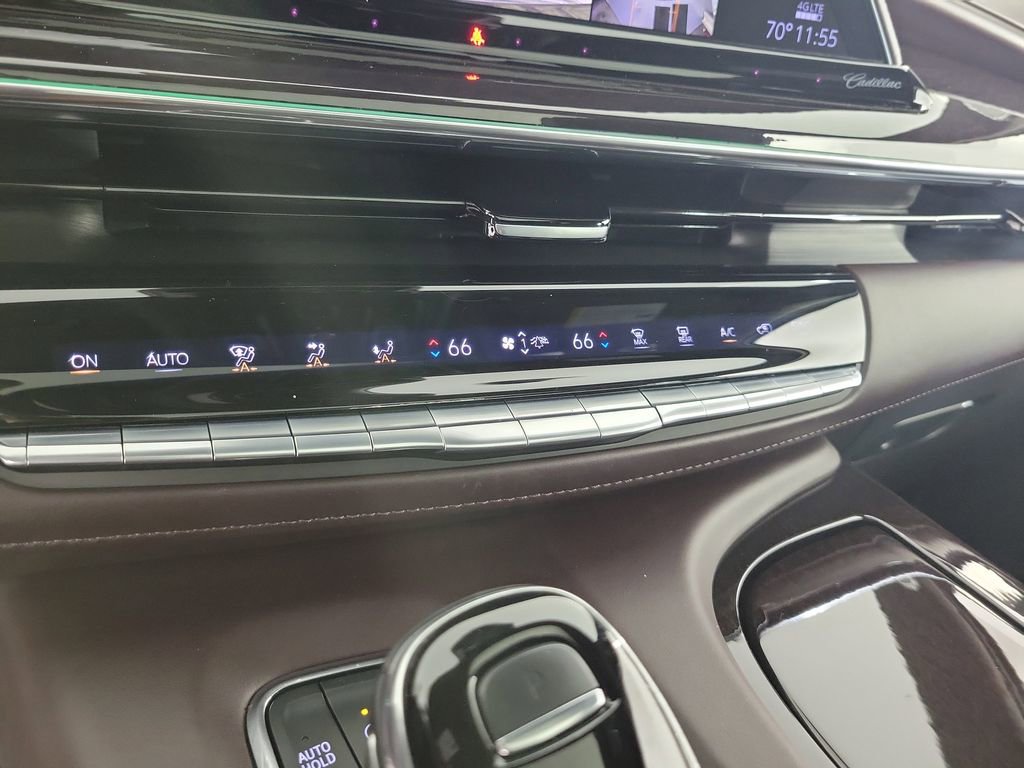 Certified 2021 Cadillac Escalade ESV Premium Luxury Platinum RWD image 29