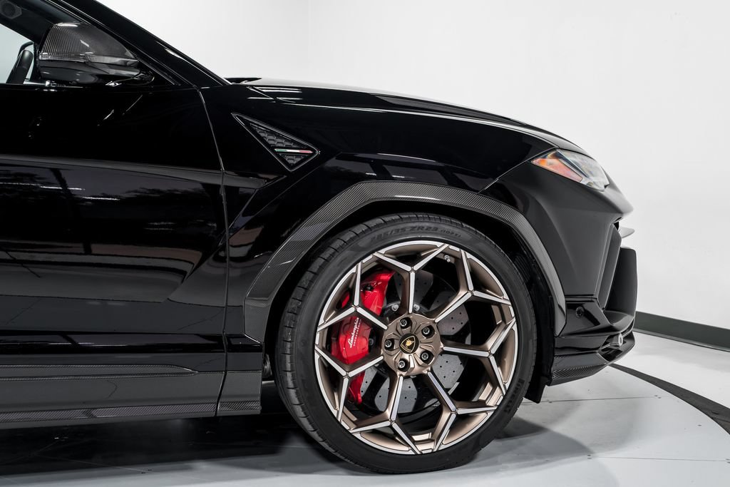 Used 2024 Lamborghini Urus Performante AWD/4WD image 54