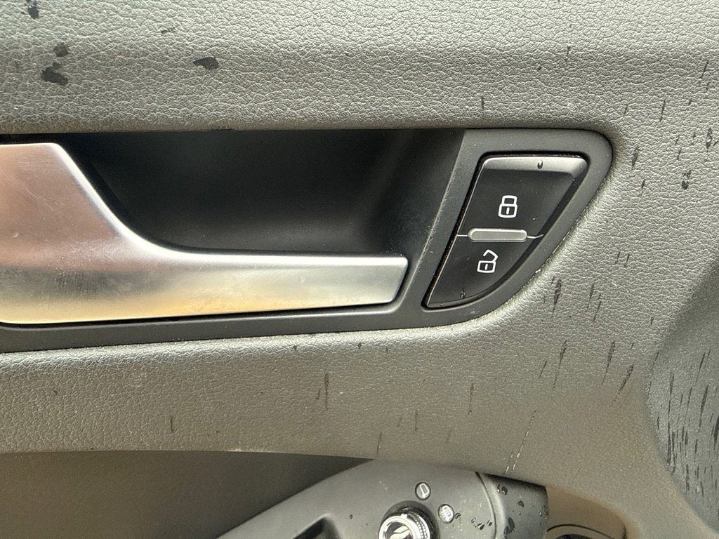 Used 2013 Audi A4 2.0T Premium image 17