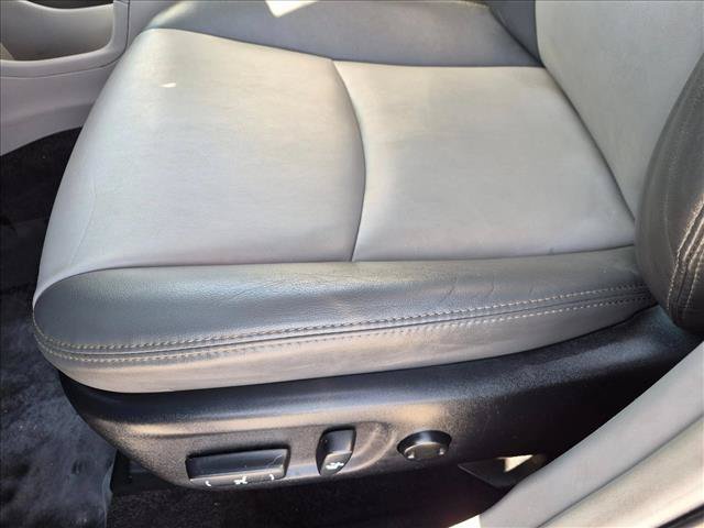 Used 2016 Toyota Prius V Five w/ Advanced Technology Package FWD image 11