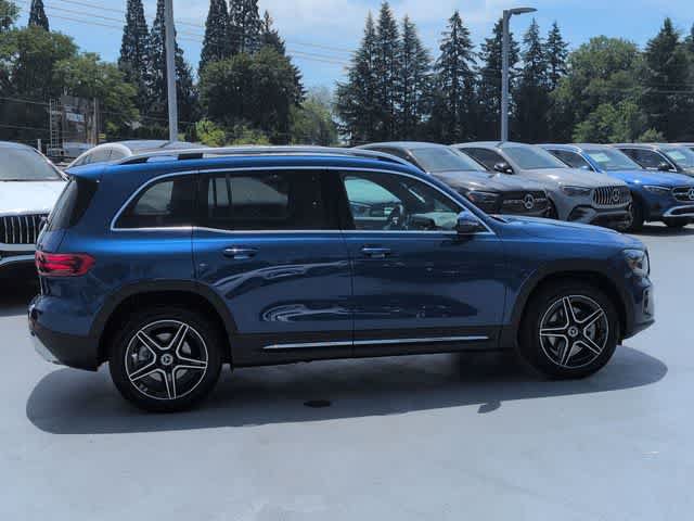 New 2026 Mercedes-Benz GLB 250 4MATIC image 9