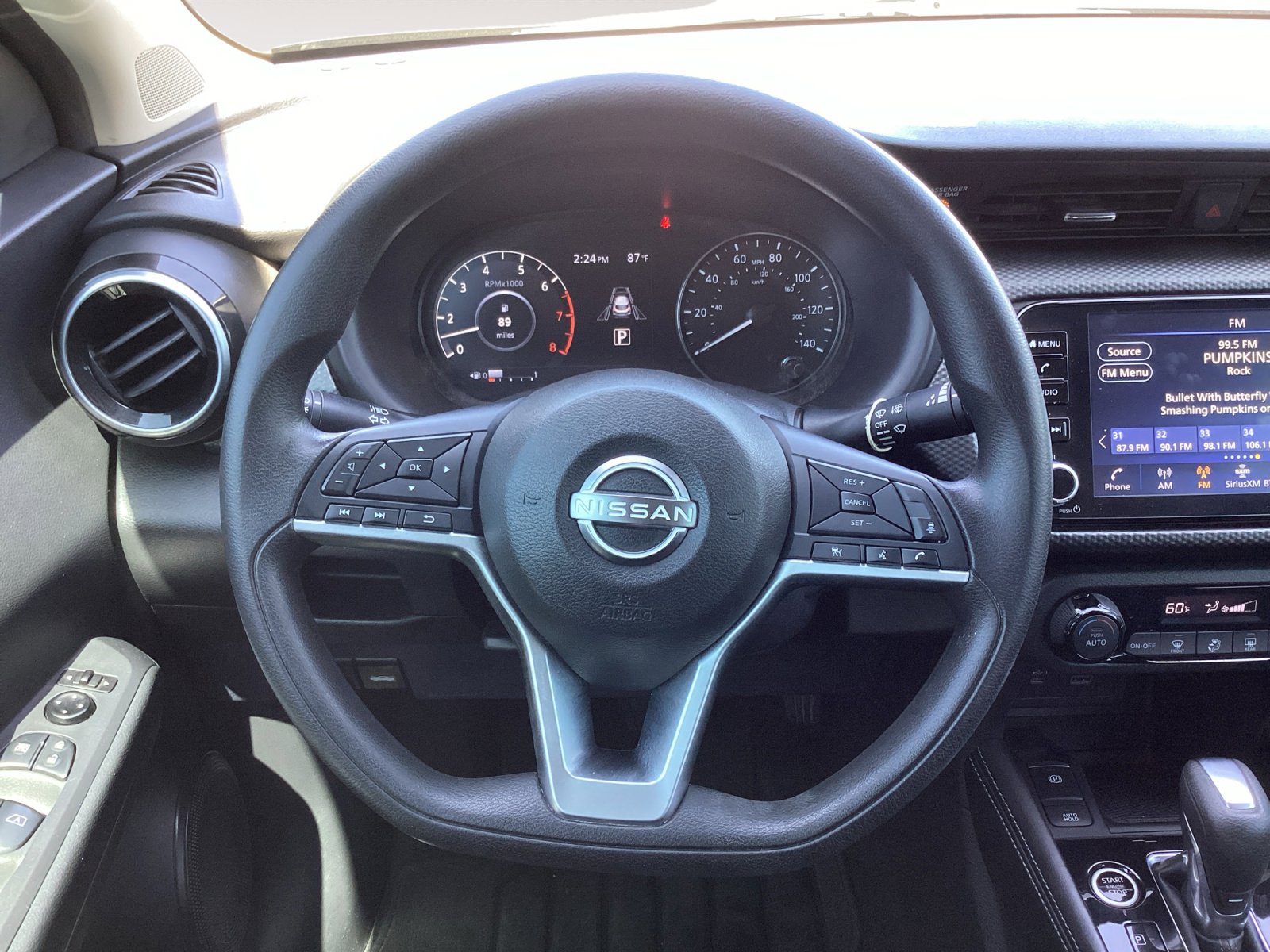 Used 2022 Nissan Kicks SV image 17
