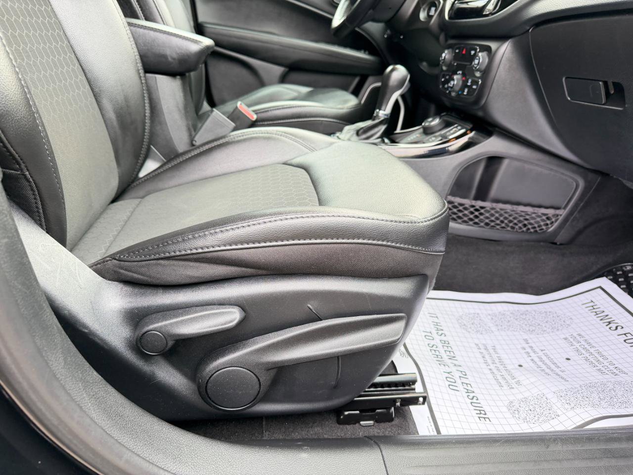 Used 2019 Jeep Compass Latitude image 43