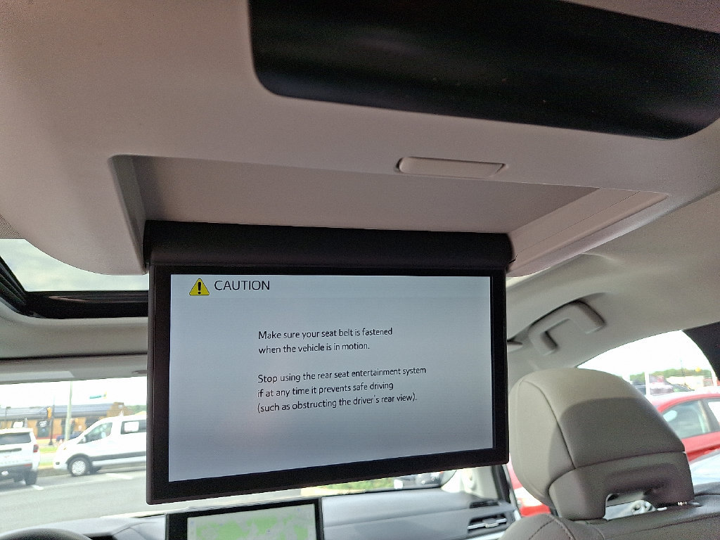 Used 2026 Toyota Sienna XLE FWD image 12