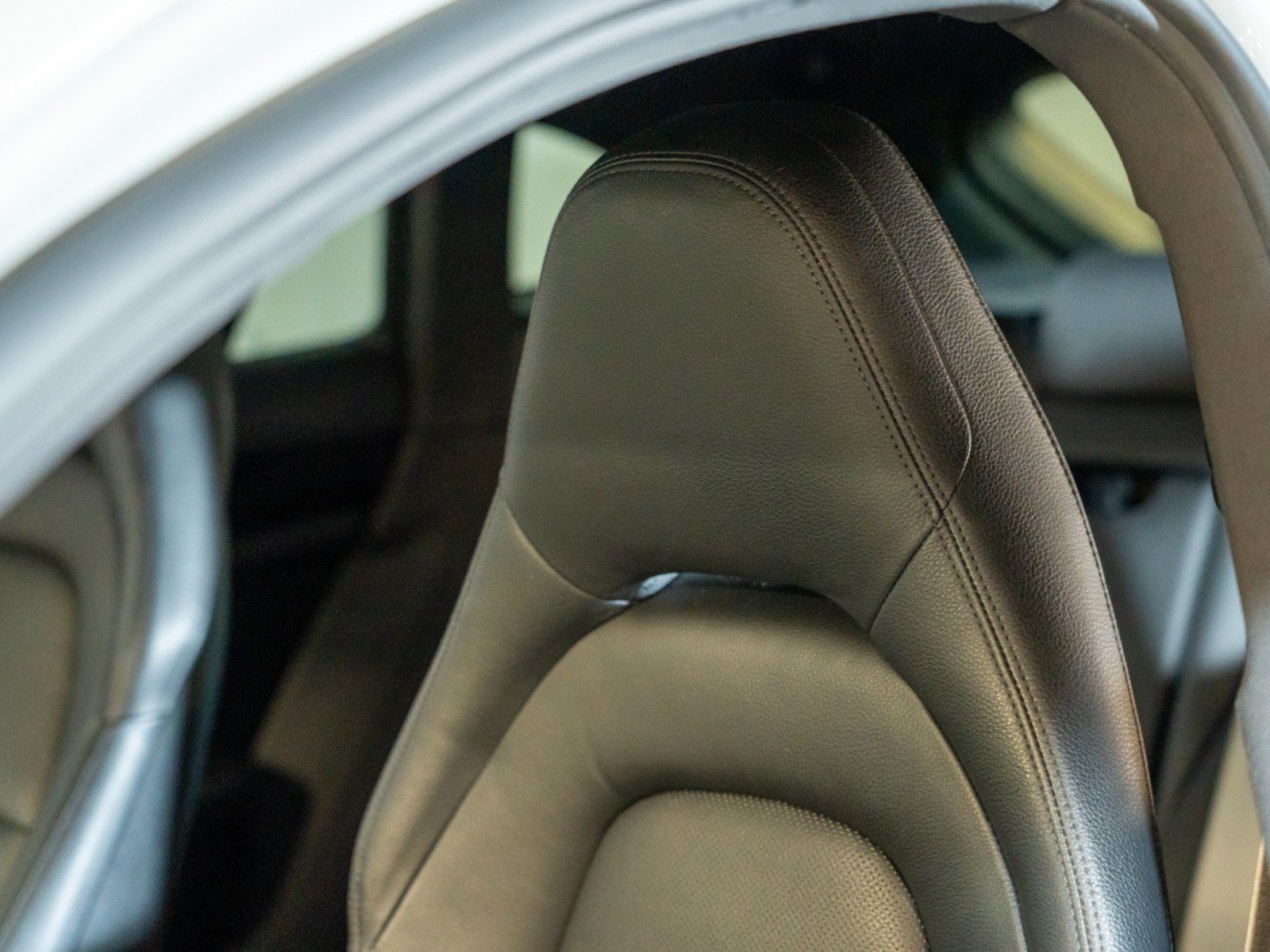 Certified 2018 Porsche Panamera 4S AWD/4WD image 14
