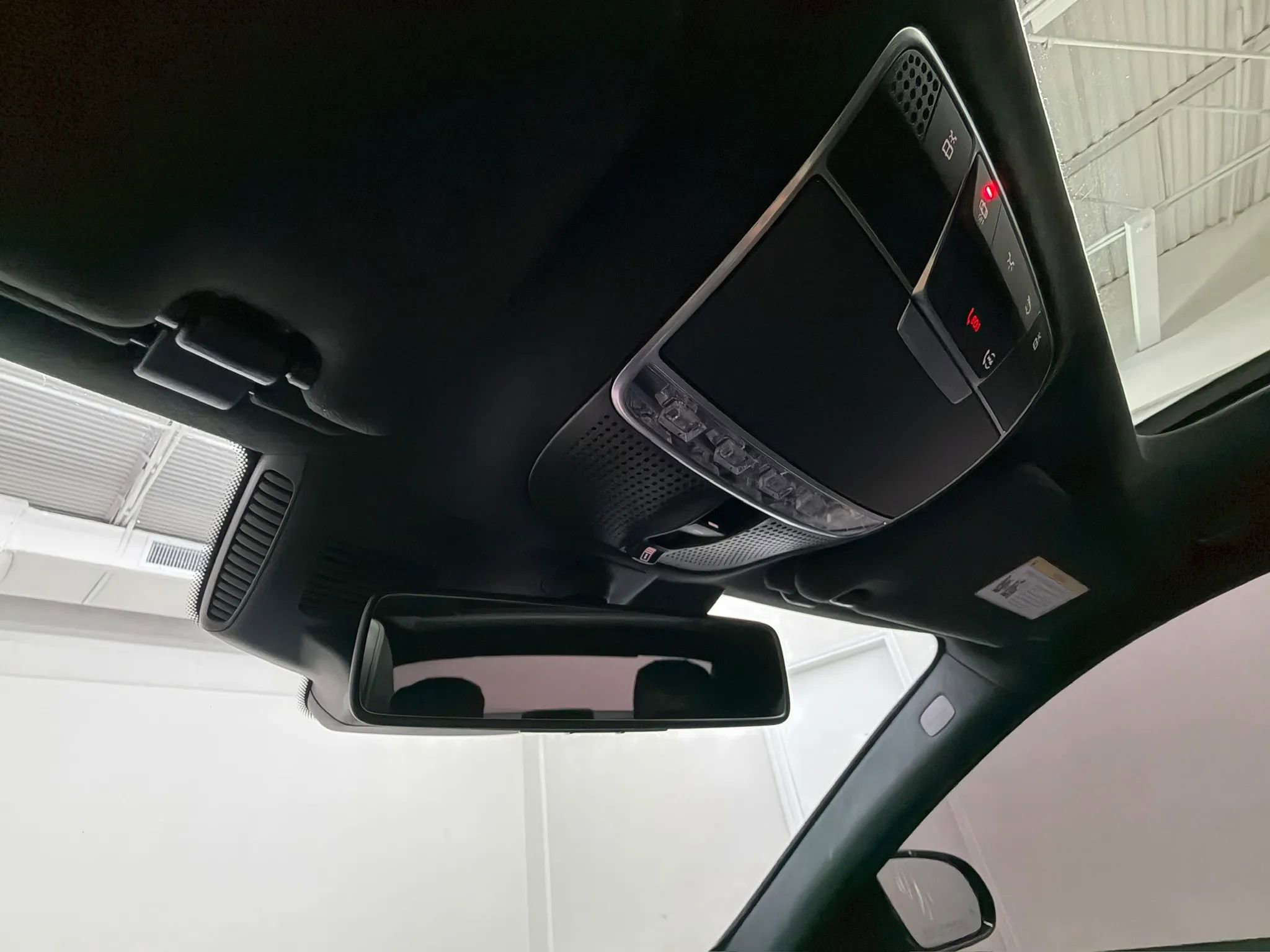 Used 2020 Mercedes-Benz S 63 AMG 4MATIC Sedan image 29