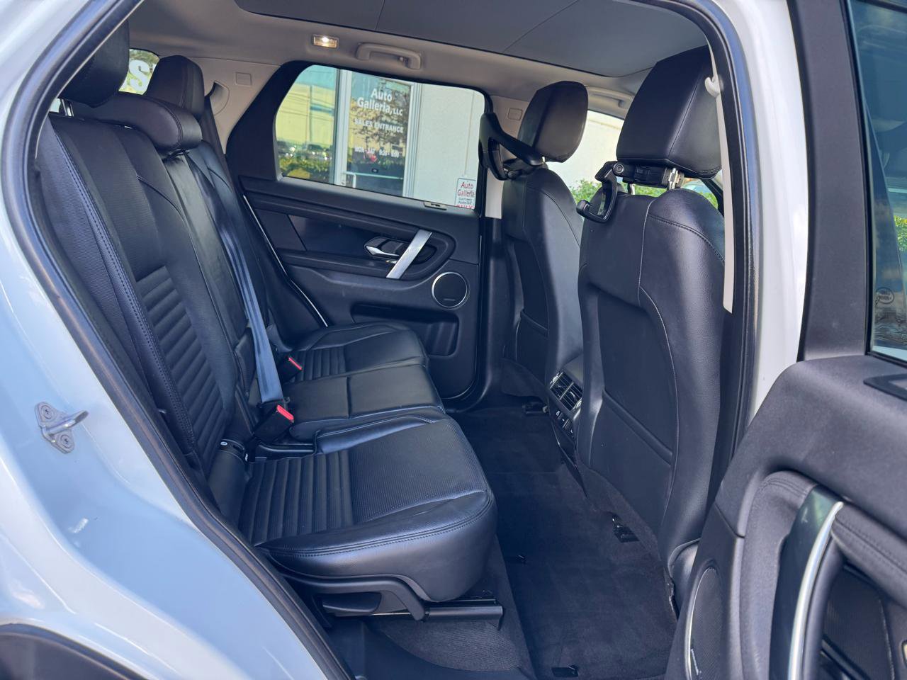 Used 2022 Land Rover Discovery Sport S image 25