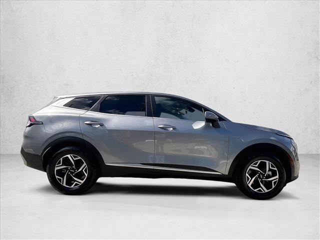 Used 2023 Kia Sportage LX FWD image 5