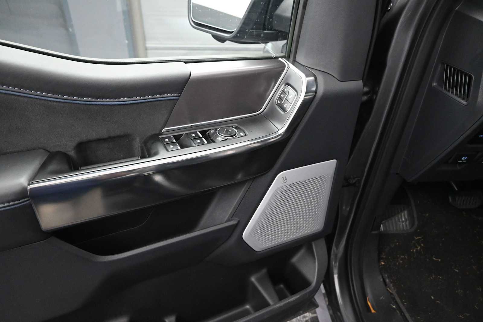 Used 2025 Ford F150 Platinum w/ Equipment Group 702A High AWD/4WD image 11