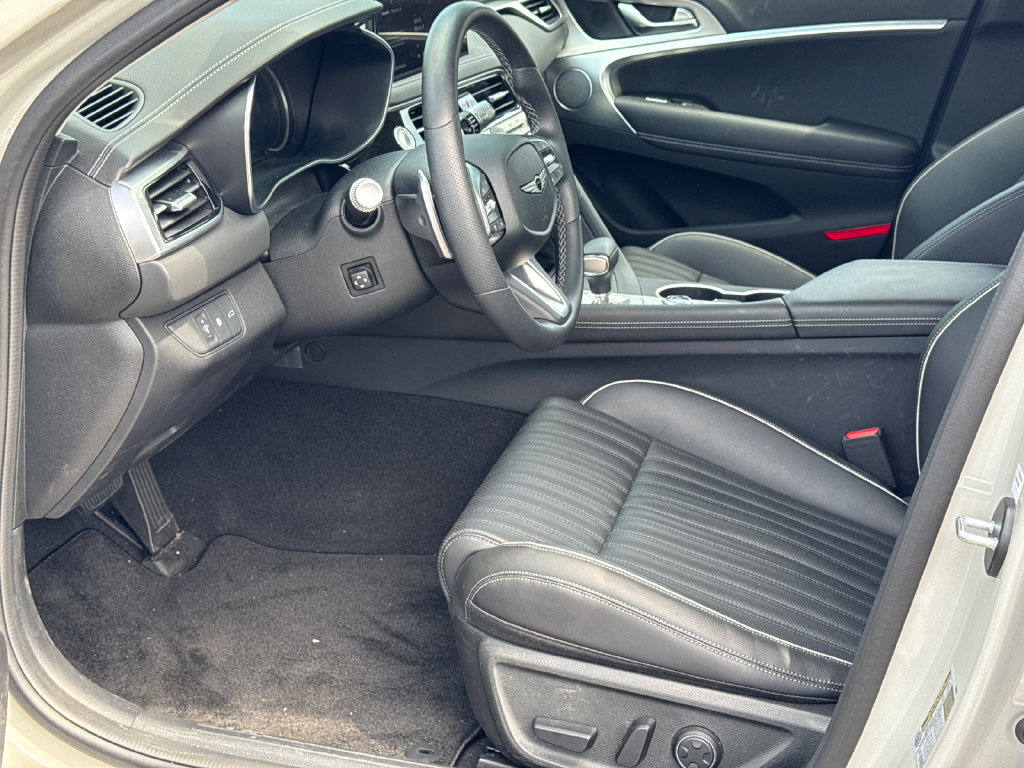 Used 2026 Genesis G70 2.5T Prestige RWD image 9